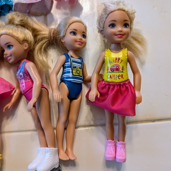 Lot 14 Barbie Mattel Chelsea Kelly Dolls Dreamtopia Boy Sprite + Babies Clothes - Picture 4 of 9